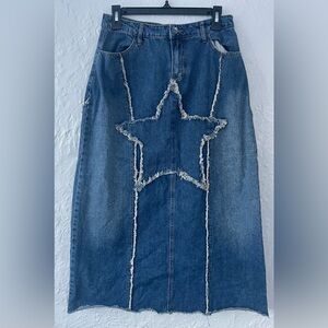 Hot Topic Social Collision Frayed Star Denim Maxi Skirt, Grunge, Whimsigoth; M
